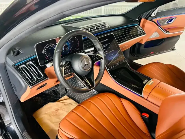Mercedes-Benz S-Class — Фото автомобиля 14