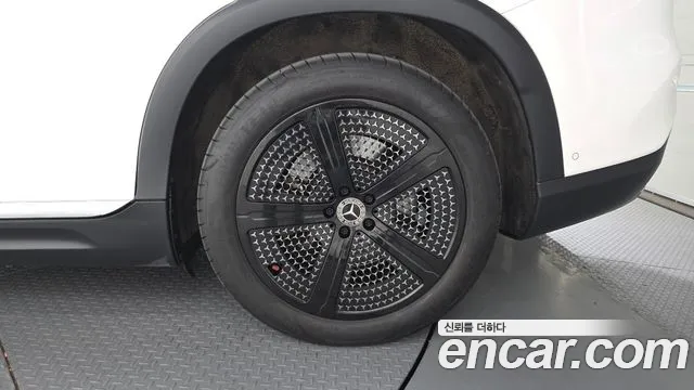 Mercedes-Benz EQS — Фото автомобиля 21