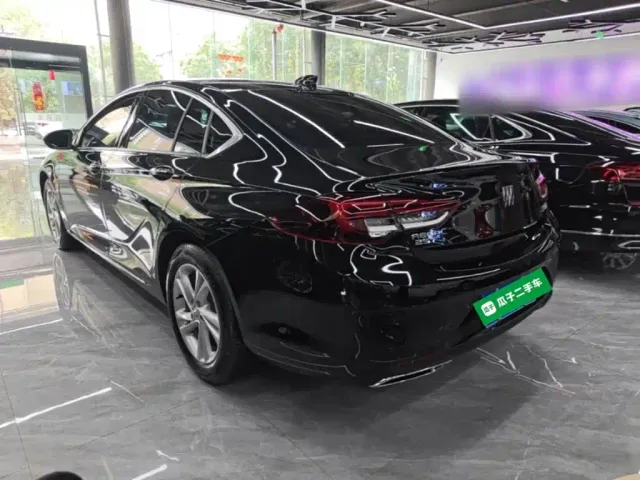 Buick Regal — Фото автомобиля 4