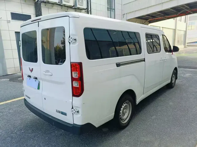 Wuling Yangguang — Фото автомобиля 6