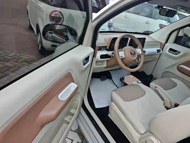Wuling Hongguang Mini EV — Фото автомобиля 15