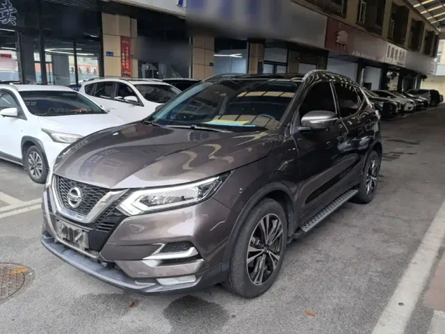 Фотография автомобиля — Nissan Qashqai