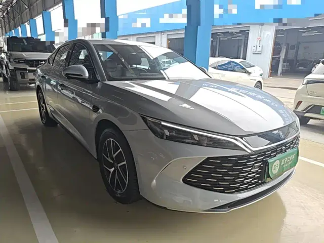 BYD Qin L — Фото автомобиля 3