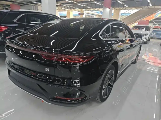 BYD Han — Фото автомобиля 6
