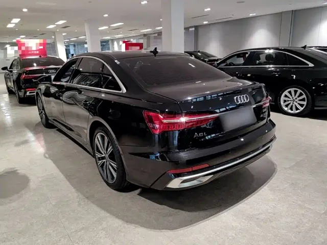 Audi A6L — Фото автомобиля 4