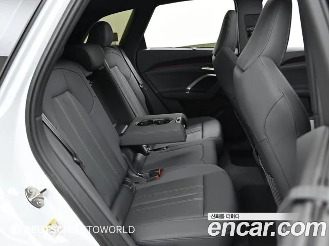 Audi Q5 45 TFSI quattro S Line Black Edition — Фото автомобиля 12