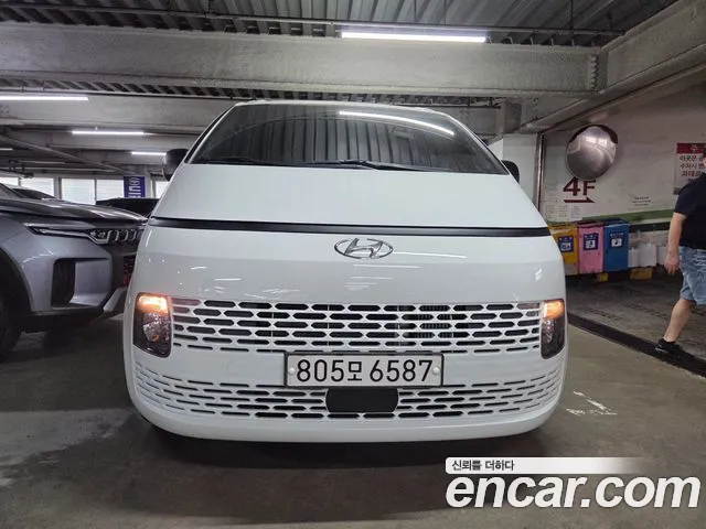 Hyundai Staria — Фото автомобиля 3