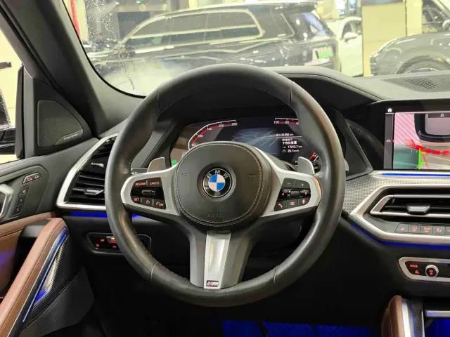 BMW X6 — Фото автомобиля 11
