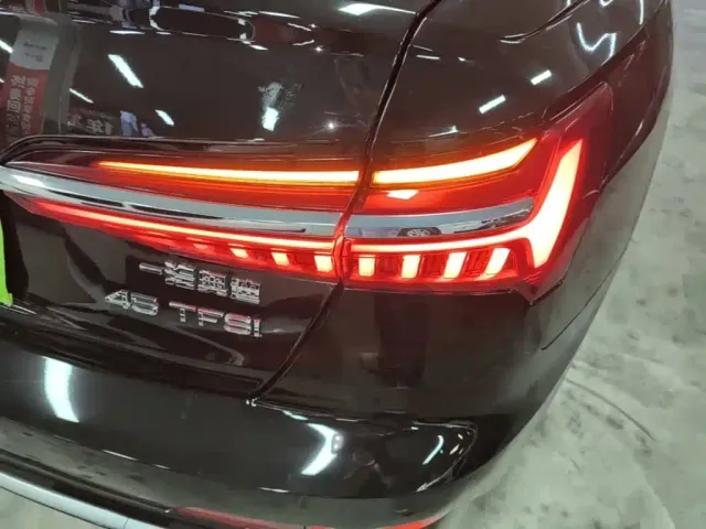 Audi A6L — Фото автомобиля 7
