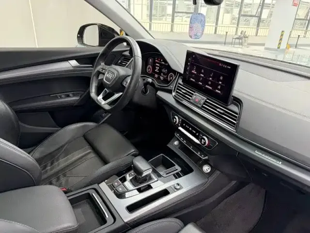 Audi Q5L — Фото автомобиля 7
