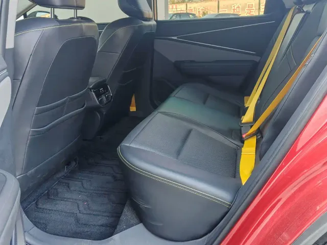 Toyota bZ5 — Фото автомобиля 6