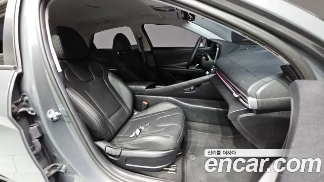Hyundai Avante CN7 — Фото автомобиля 18