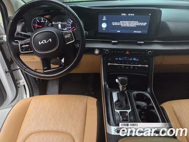Kia Carnival Generation 4 — Фото автомобиля 7
