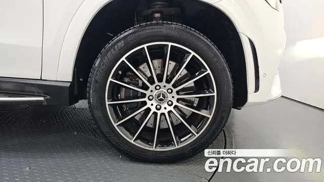 Mercedes-Benz GLE-Class — Фото автомобиля 21