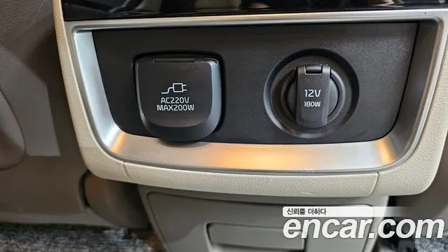Kia Canival Carnival 4 поколение Дизель 7 мест Signature — Фото автомобиля 26