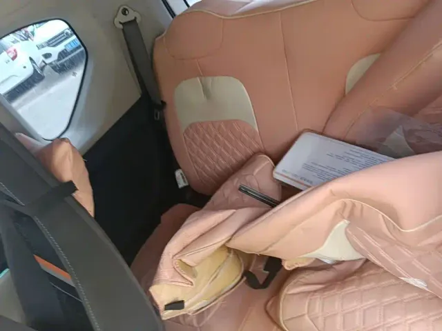 Wuling Hongguang Mini EV — Фото автомобиля 16