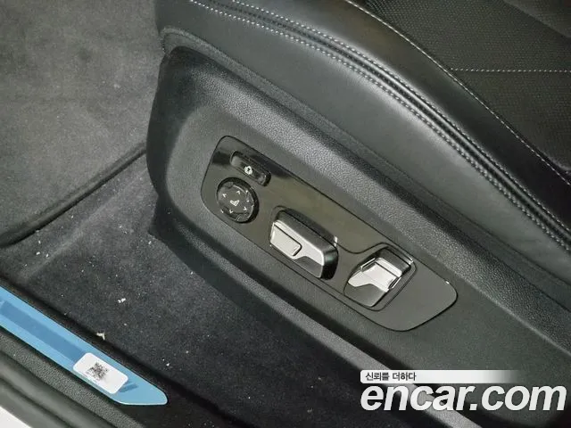 BMW XM — Фото автомобиля 17