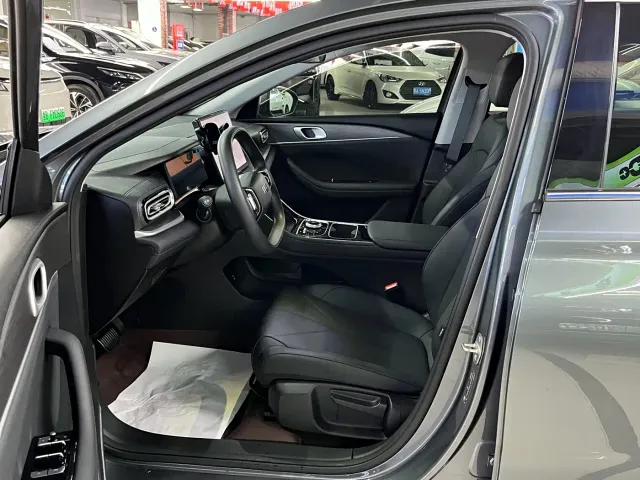 Geely Galaxy Stellar 6 — Фото автомобиля 7