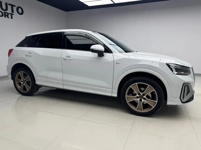 Audi Q2L — Фото автомобиля 3
