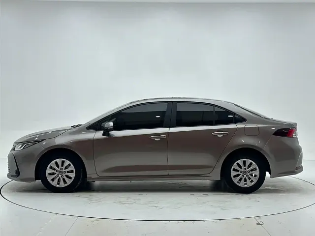 Toyota Corolla — Фото автомобиля 9