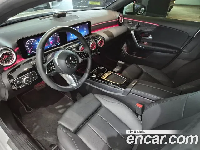 Mercedes-Benz A-Class W177 — Фото автомобиля 15