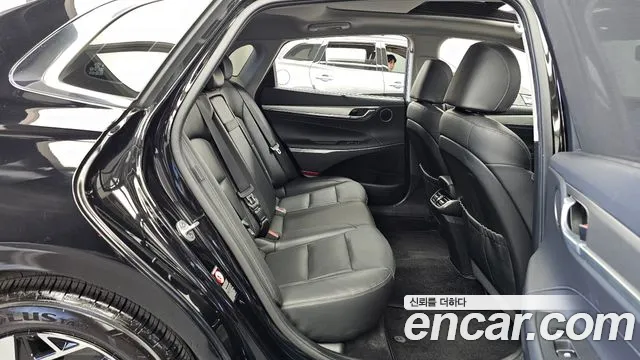 Hyundai Grandeur (New) Hybrid — Фото автомобиля 18