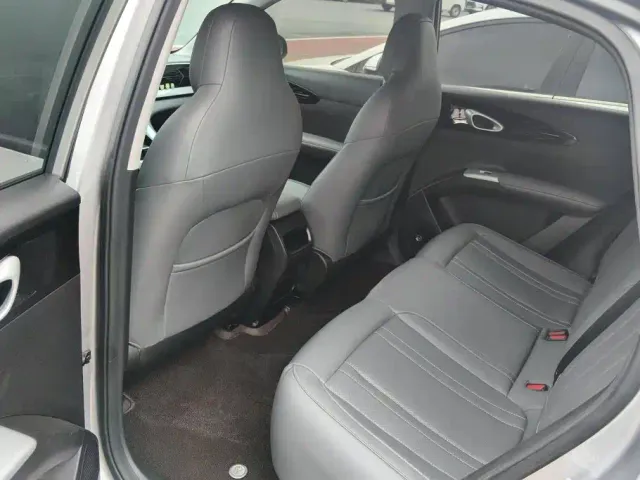Geely Starry Wish — Фото автомобиля 11