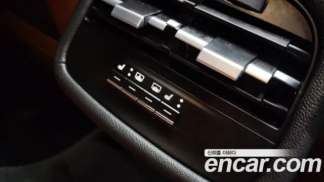 Maserati Ghibli — Фото автомобиля 18