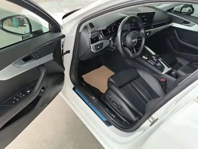 Audi A4L — Фото автомобиля 15