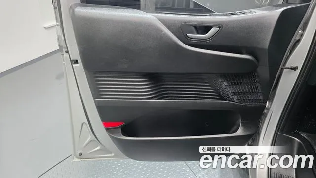 Hyundai Staria Staria Карго 5 мест — Фото автомобиля 23
