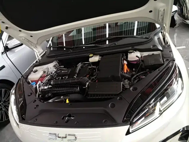 BYD Seal 06 — Фото автомобиля 19