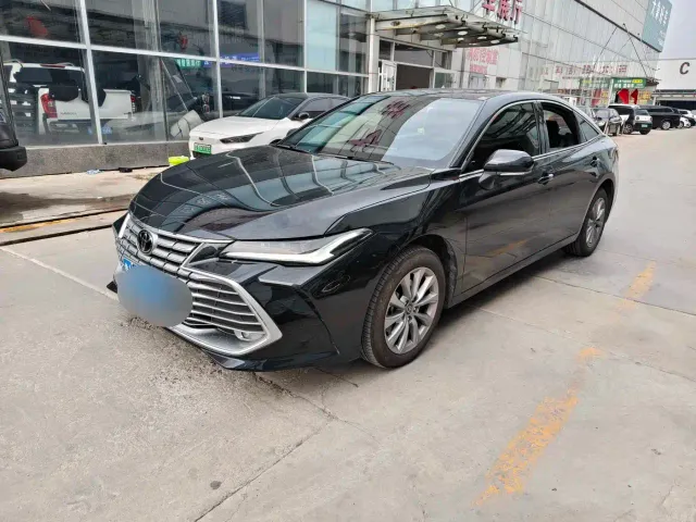Toyota Avalon — Фото автомобиля 2