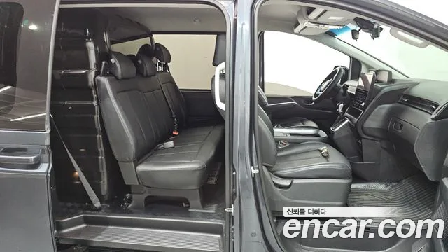 Hyundai Staria — Фото автомобиля 11
