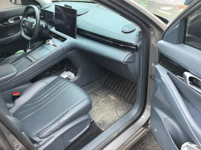 Geely Galaxy E5 — Фото автомобиля 8