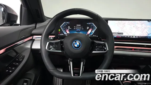 BMW 5 Series G60 — Фото автомобиля 19