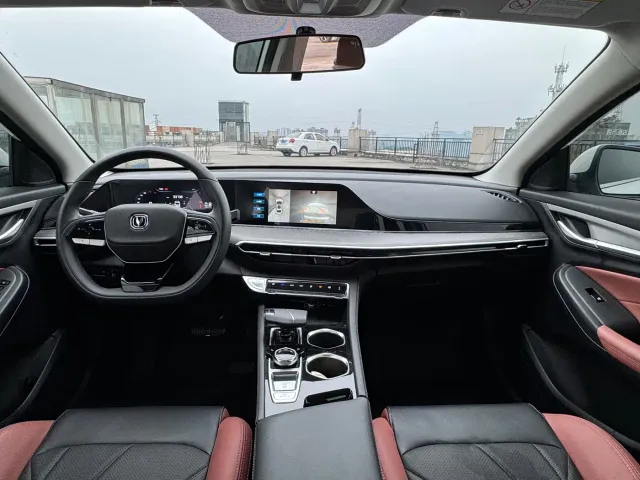 Changan Eado — Фото автомобиля 9