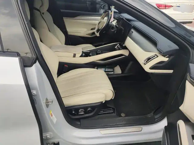 BYD Song L EV — Фото автомобиля 8