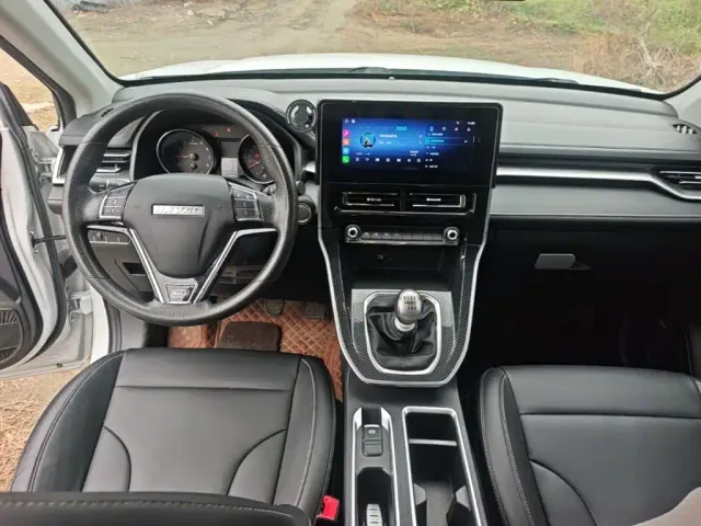 Haval M6 — Фото автомобиля 9