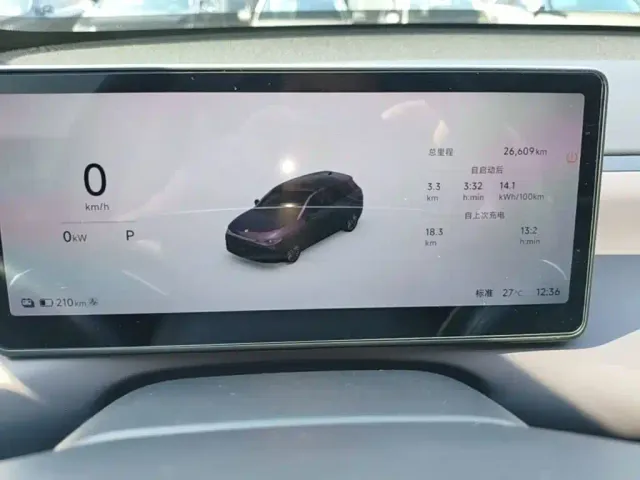 Leapmotor C10 — Фото автомобиля 11
