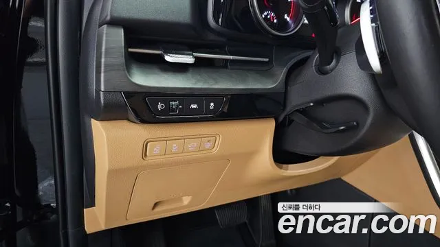 Kia Carnival 4th Gen — Фото автомобиля 16