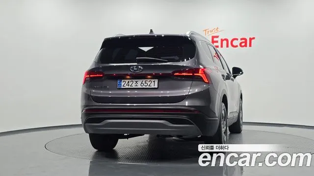 Hyundai Santafe Новый Santa Fe Дизель 2.2 2WD — Фото автомобиля 4