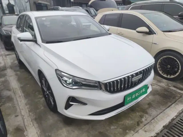 Geely Emgrand — Фото автомобиля 3