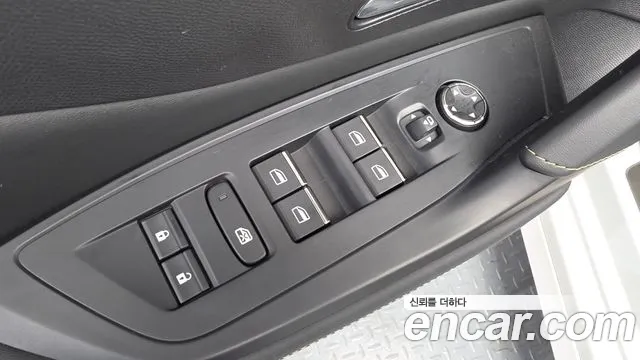 Peugeot 308 — Фото автомобиля 26