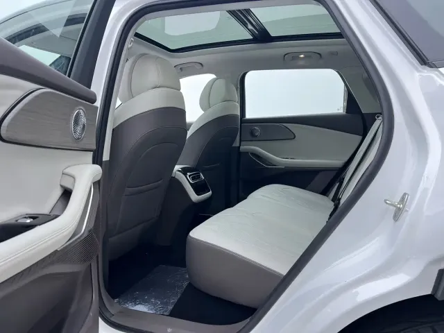 Exeed RX — Фото автомобиля 6
