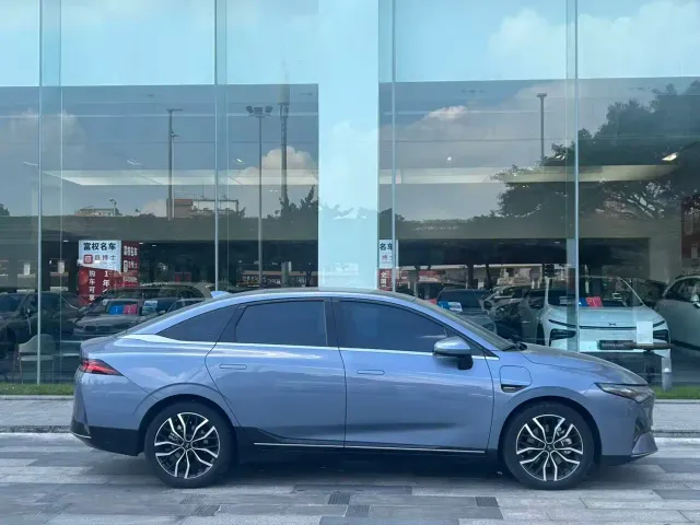 Xpeng P5 — Фото автомобиля 5