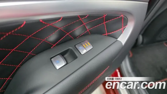 Genesis G70 Новый G70 Бензин 3.3T 4WD — Фото автомобиля 18