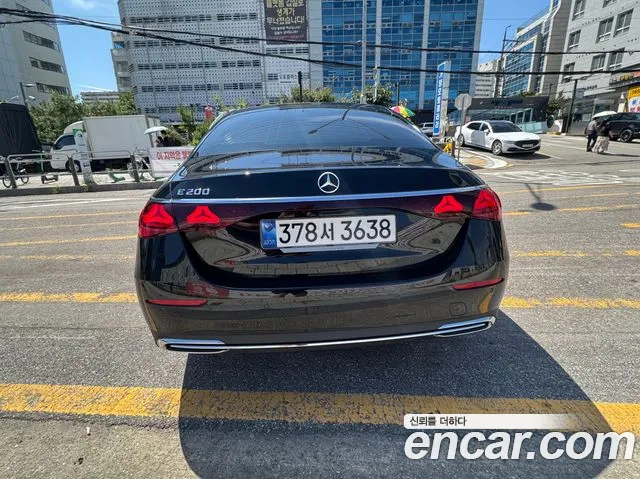 Mercedes-Benz E-Class W214 — Фото автомобиля 4