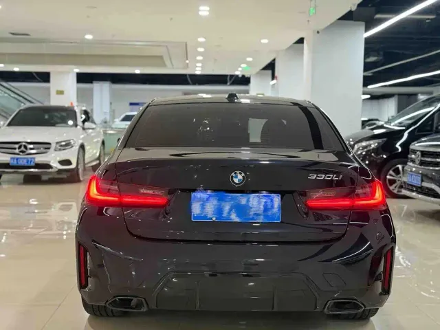 BMW 3 Series — Фото автомобиля 4
