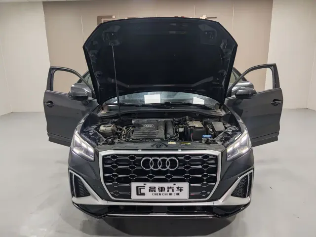 Audi Q2L — Фото автомобиля 13