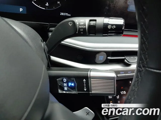Hyundai Grandeur Grandeur (GN7) 2.5 Бензин 2WD — Фото автомобиля 9